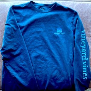 Size small, vineyard vines “ski ya later” long sleeve t-shirt.